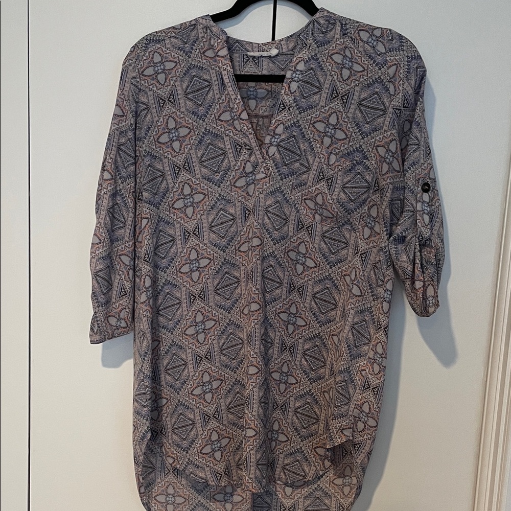 Lush Gray and Pink Geometric Blouse